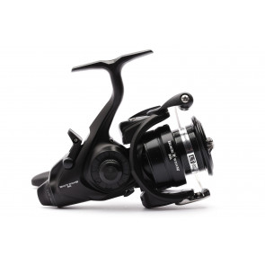 Катушка безынерционная DAIWA "19 BLACK WIDOW BR LT4000-C" 